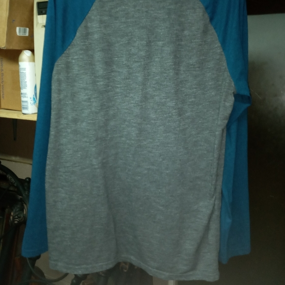 Ultimate Tee size large - Picture 2 of 3